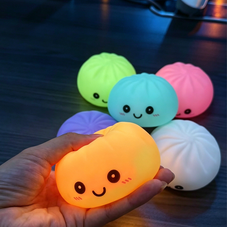美的LEDバンナイトライト、柔らかいシリコン製スクイーズ玩具 - Food Grocery Snacks のレビューと価格